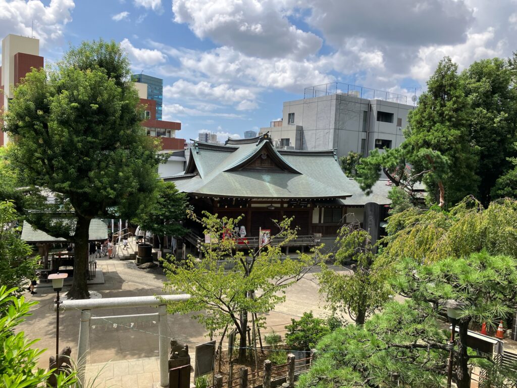 千駄ヶ谷、鳩の森神社都会・田舎アキラ美味いもん放浪記